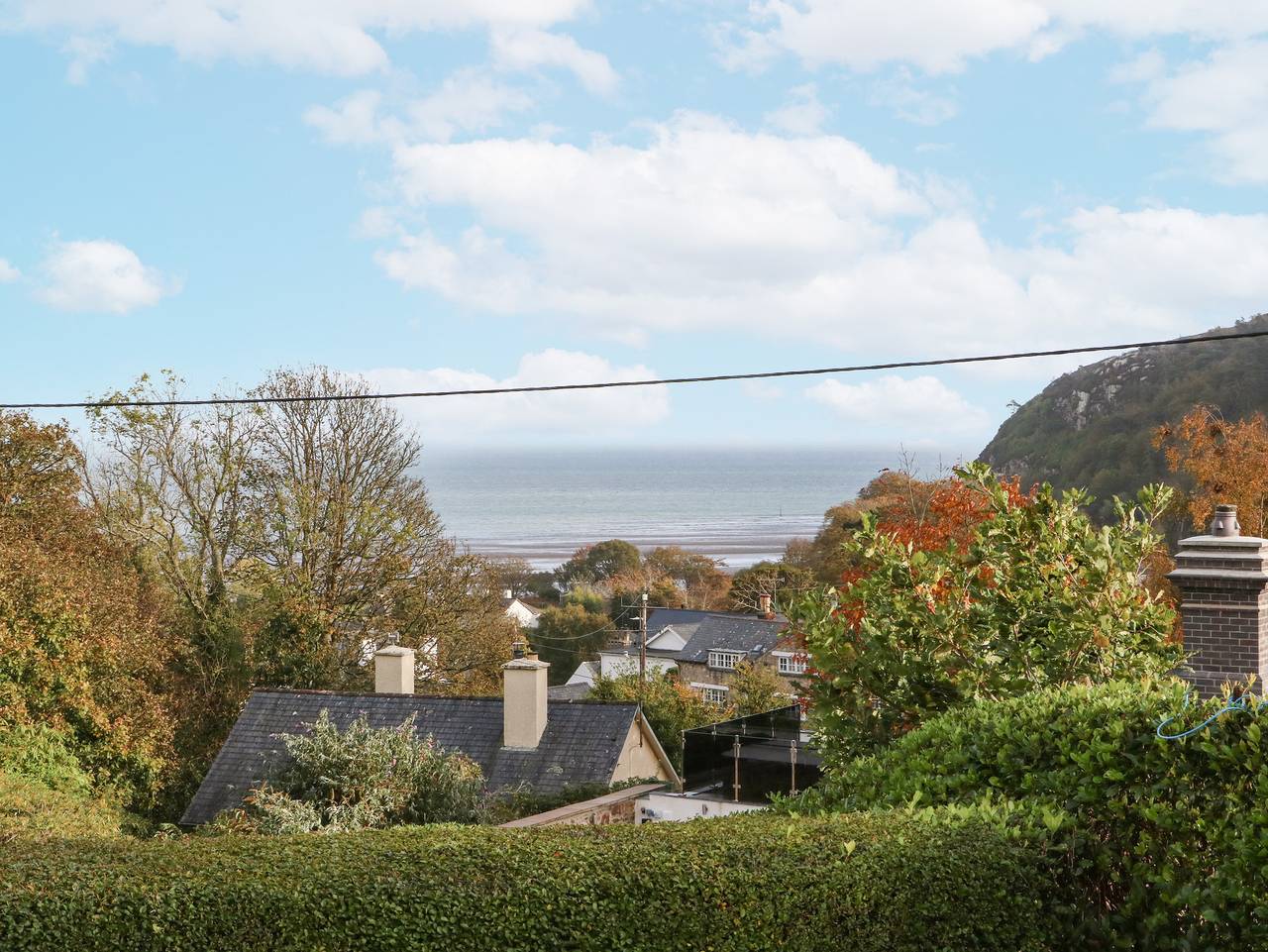 2 Argoed in Llanbedrog, Gwynedd