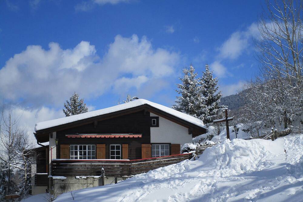 Chalet in Grächen, auf sonn. Hochplateau, unverbaute Lage mit ganztätig Sonne in St. Niklaus, Walliser Alpen