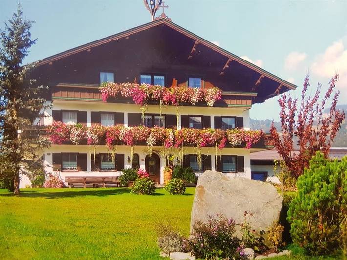 Ferienwohnung für 4 Personen, mit Balkon und Terrasse sowie Garten in Kössen - 2