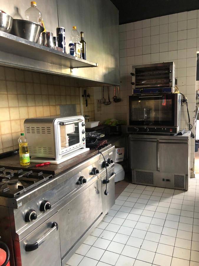 Gîte pour 4 personnes, avec jardin et piscine à Saint-Médard-de-Guizières - 2
