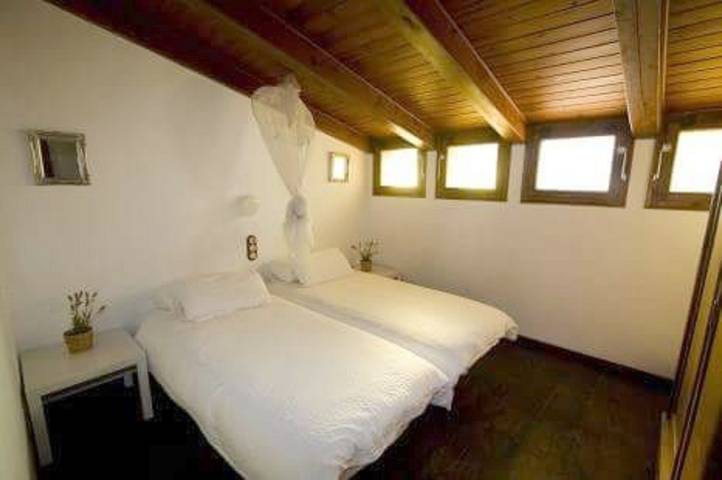 Location de vacances pour 12 personnes, avec vue sur l’océan ainsi que balcon/terrasse et vue, animaux acceptés à Cadaqués - 3