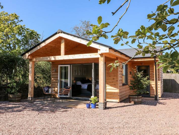 Cottage for 2 people, with garden, with pets in Staffordshire
