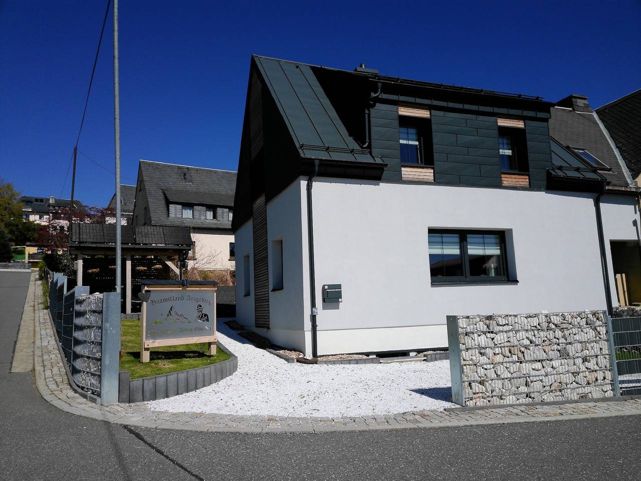 Ferienhaus Anton Günther – Komfort im Erzgebirge mit Garten und Parkplatz in Bernsbach, Lauter-Bernsbach