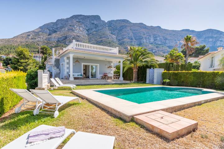 Ferienhaus für 8 Personen, mit Garten in Dénia