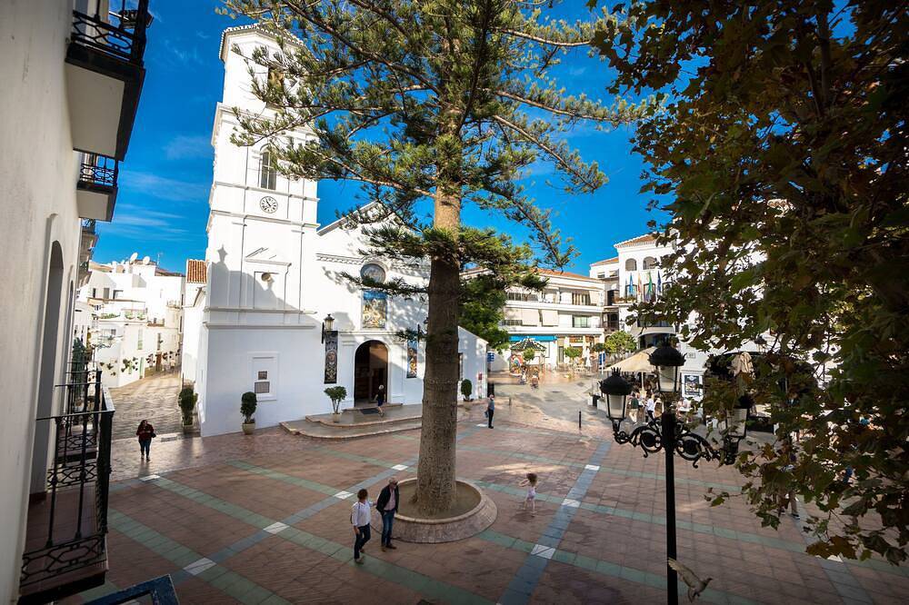 Entire apartment, Apartamento Balcón Europa 4 Menyber in Nerja Centre, Nerja