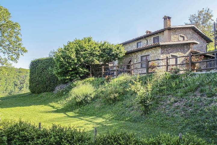 Ferienhaus für 6 Personen, mit Garten und Pool
