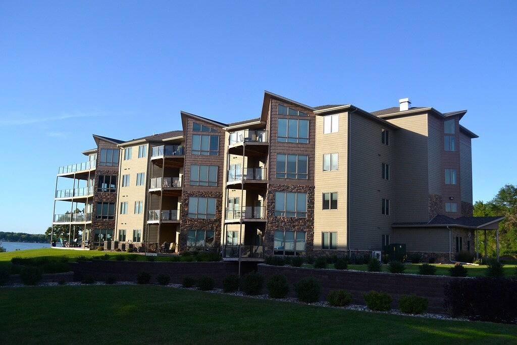 Ganze Wohnung, Lake-View Condo zu vermieten mit Boji Splash !! (# 202) in Dickinson County