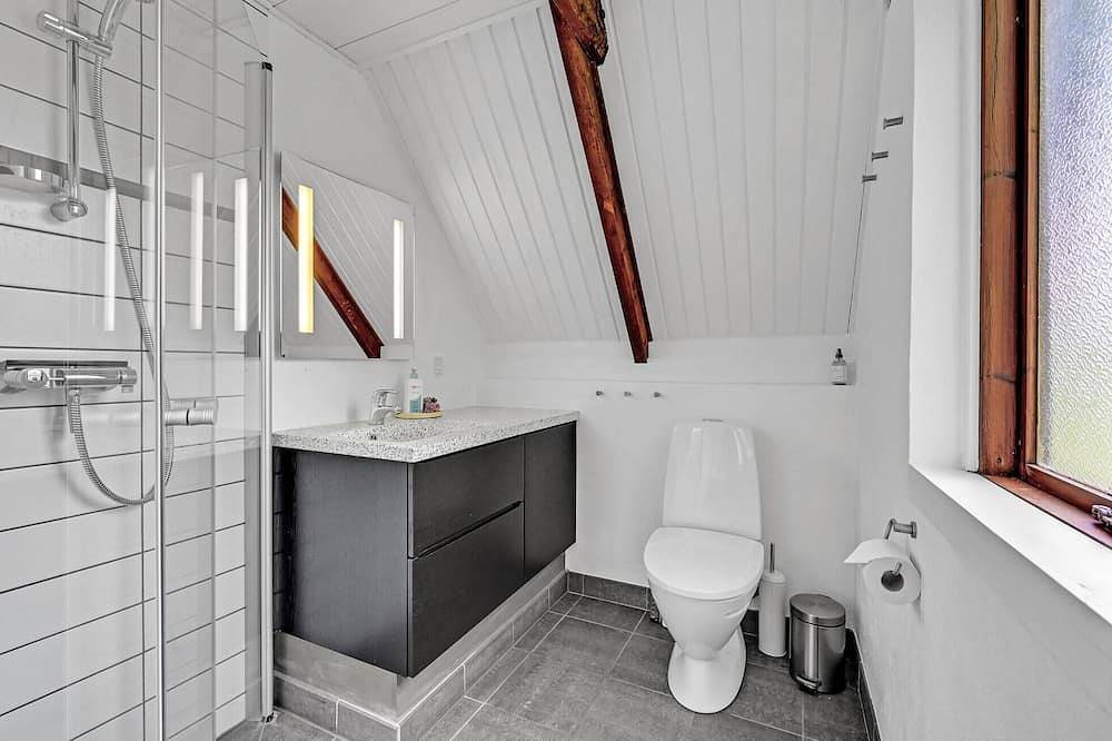 Beautiful home in Løgstrup with Wifi in Hjarbæk, Limfjord in Westjütland