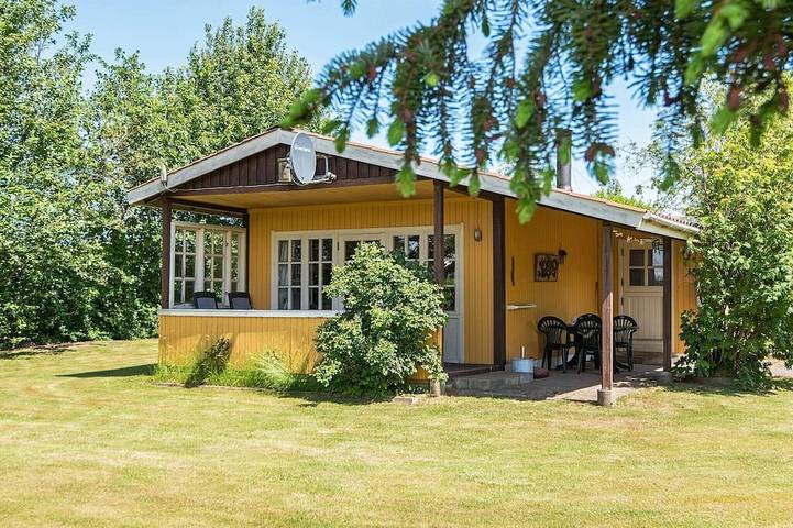 Ferienhaus für 4 Personen, mit Terrasse und Garten