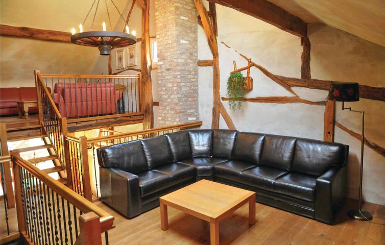 Location de vacances pour 32 personnes, avec jardin ainsi que terrasse et sauna, animaux acceptés à Érezée - 4