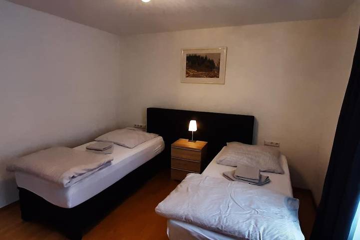 Ferienwohnung für 5 Personen, mit Terrasse und Garten in Reutlingen - 3