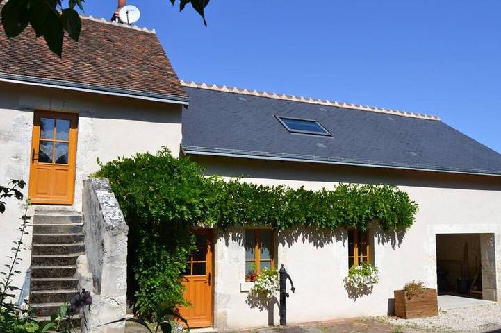 Gîte pour 8 personnes, avec terrasse et jardin