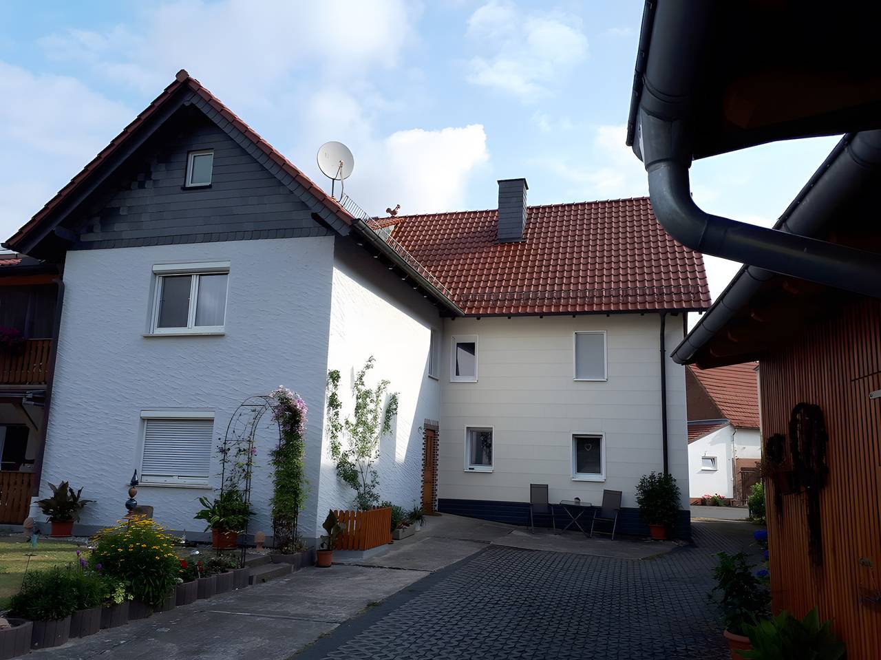 Ganze Wohnung, Apartment 'Mit 60qm' mit gemeinsamer Terrasse, gemeinsamem Garten und Wlan in Steinau an der Straße, Main-Kinzig-Kreis