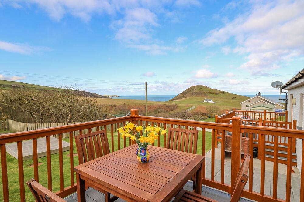 Glamping for 4 People in Ceredigion, Mid-Wales