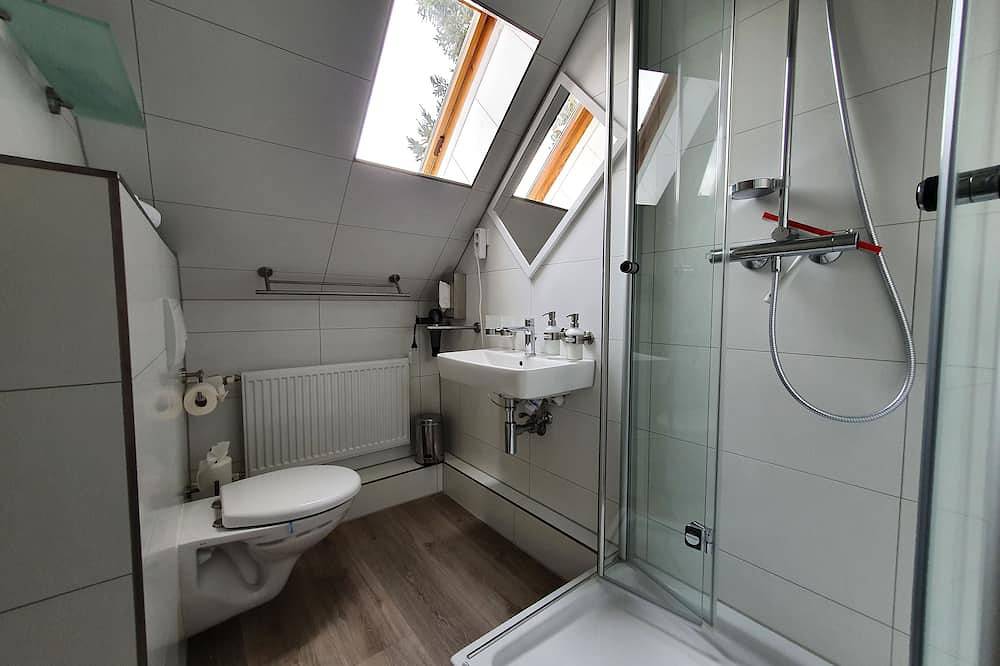 Ganze Wohnung, Enjoy our modern apartment with star comfort in Tanne, Harzvorland