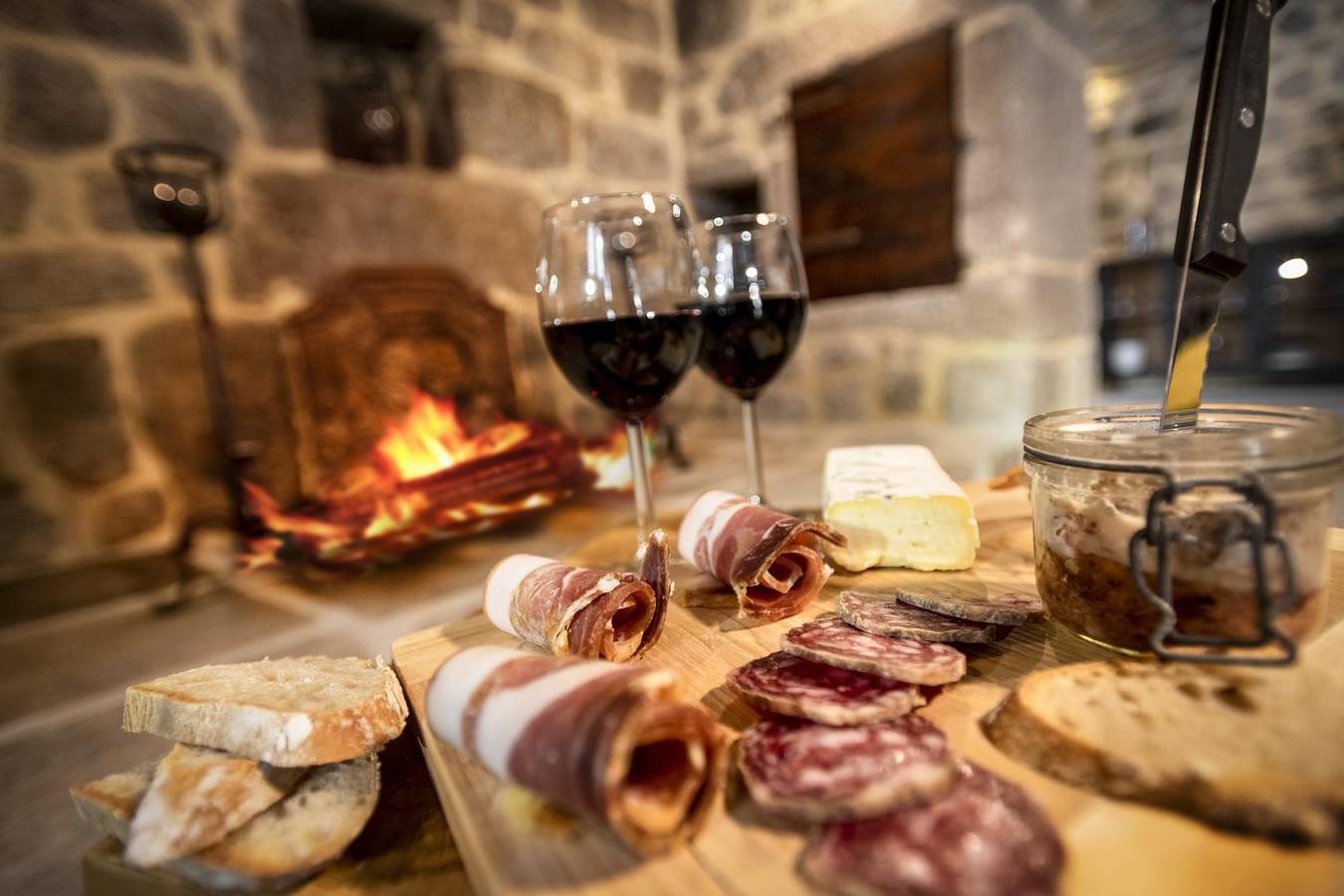 Au coin du feu in Prinsuéjols, Prinsuéjols-Malbouzon