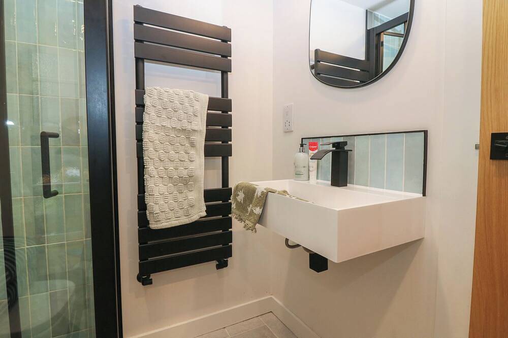 2 East Port, pet friendly, with a garden in Melrose in Melrose, Scottish Borders