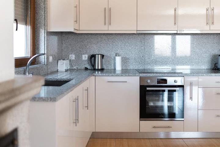 Casa rural para 6 personas, con Balcón además de Terraza y Vistas en Porquera - 4