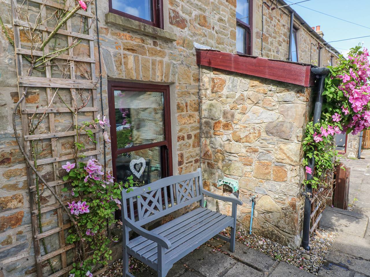 Inglenook Cottage in Broad Haven, Pembrokeshire
