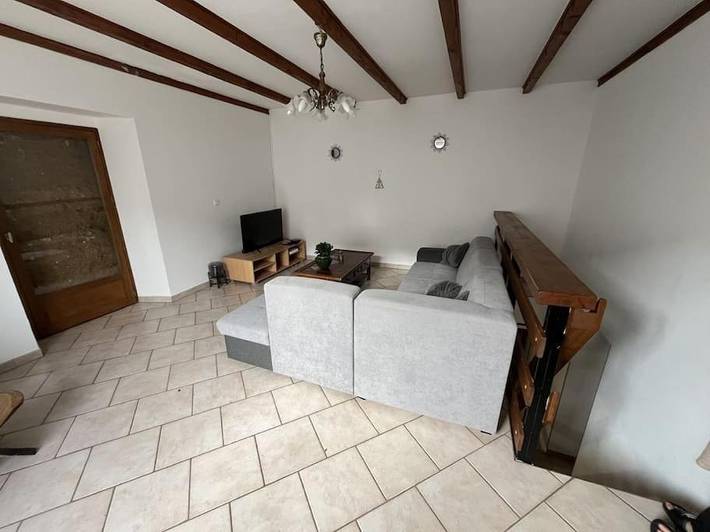 Location de vacances pour 8 personnes, avec Terrasse et Jardin à Cambon (homonymie)