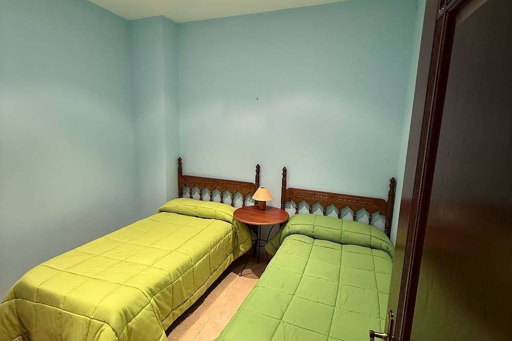 Entire apartment, Family apartment in the city center, enjoy activities and natural surroundings. in Alcoi, Alicante Inland