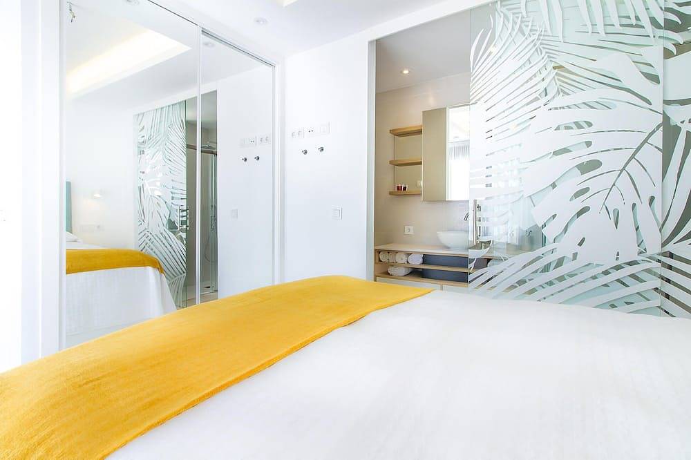 4 bedroom awesome home in Los Alcázares in Golf Resorts Murcia, Mar Menor