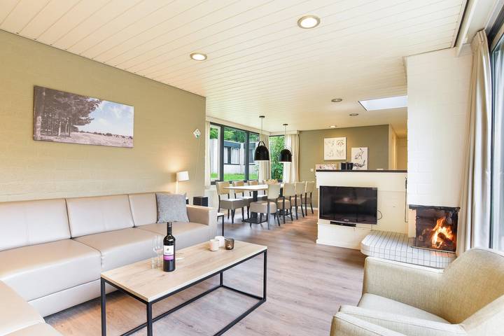 Ferienhaus für 8 Personen, mit Balkon/Terrasse und Terrasse