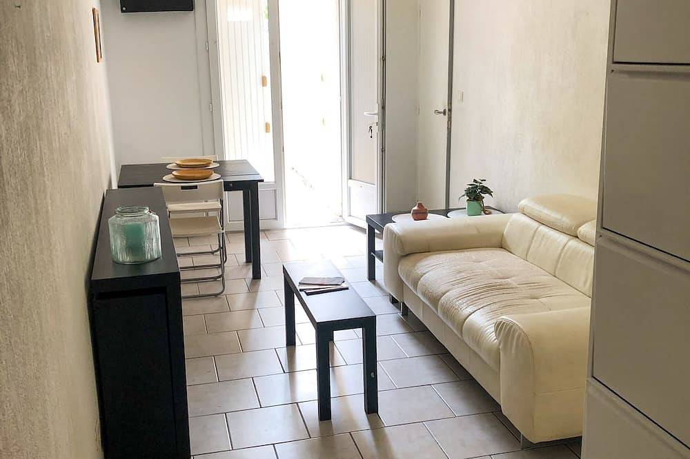 Entire apartment, A 10 Minutes de la mer ! Appartement au Calme. Animaux Acceptés in Ensuès-la-Redonne, Istres region