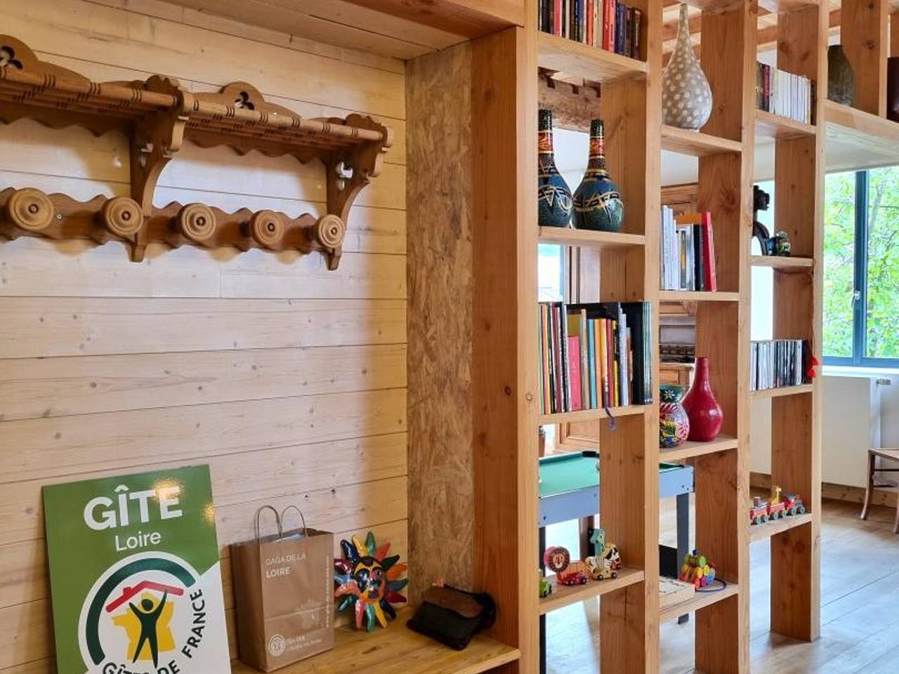 Alojamiento encantador con terraza, billar y mascotas permitidas in Doizieux, Parque Natural Regional de Pilat