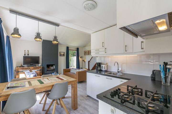 Ferienhaus für 6 Personen, mit Terrasse und Garten in Julianadorp - 3