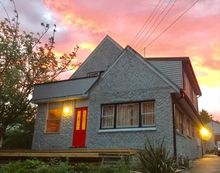 Holiday home for 10 people, with balcony and garden as well as hot tub in Katoomba