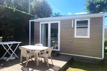 Mobil home pour 2 personnes dans Plage De La Paree Du Jonc