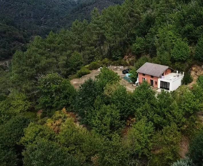 Gîte pour 7 personnes, avec Terrasse et Jardin