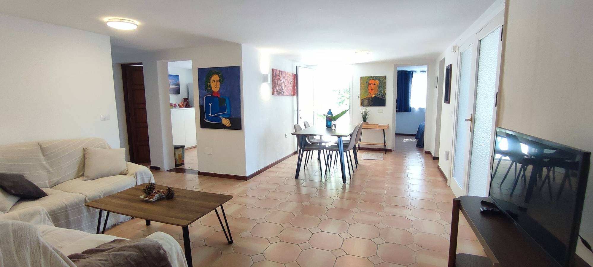 Casa Vacacional 'Oasis Garden, Alegranza' con Wi-Fi in Chayofa, Arona 