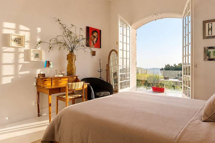 Location de vacances pour 15 personnes, avec Balcon et Terrasse ainsi que Jardin et Piscine à Le Castellet - 3