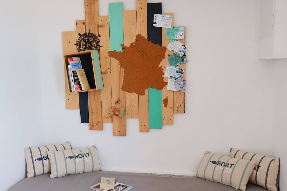 Entire apartment, Le Luc and Sea * T2 * facing the sea * breathtaking view in Luc-sur-Mer, Caen region