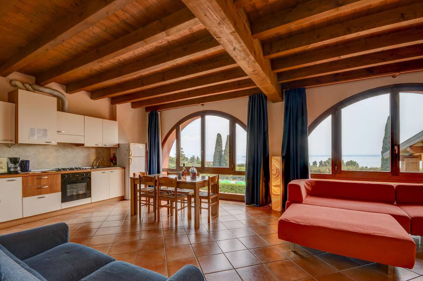 Ganze Ferienwohnung, Wohnung mit Seeblick in Moniga del Garda, Gardasee-Berge
