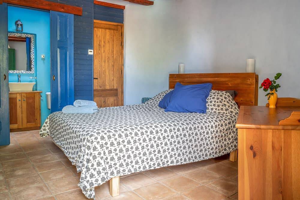 Vegan Rural Cottage mitten in der Natur in Alforja, Baix Camp