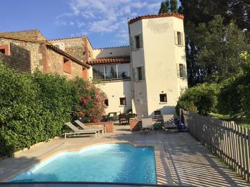 Gîte pour 4 personnes, avec terrasse ainsi que piscine et jardin à Millas