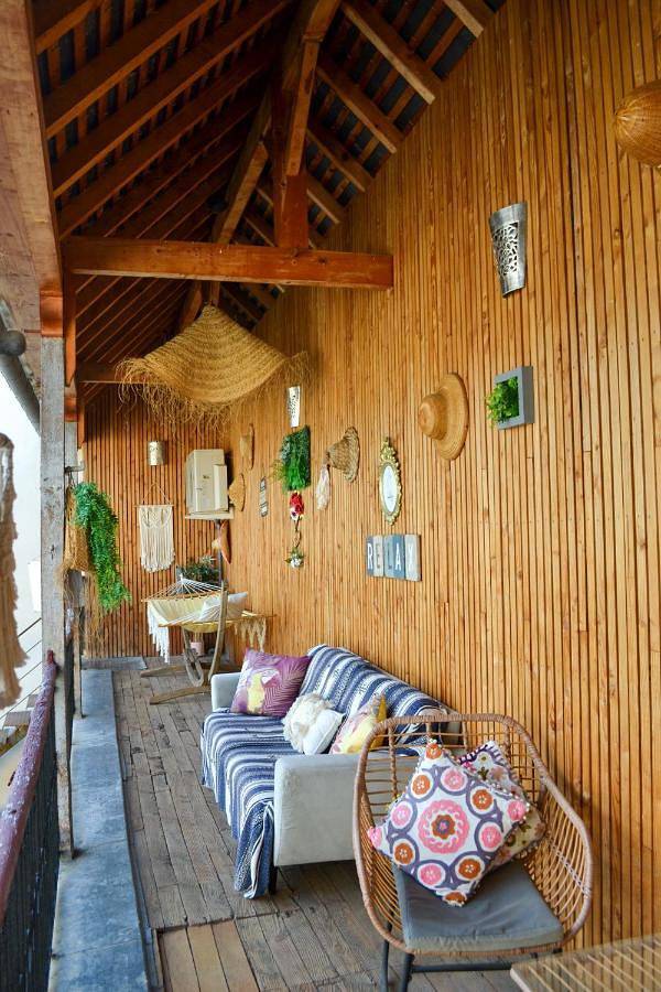 Maison d’hôte pour 2 personnes, avec Jacuzzi et Terrasse ainsi que Jardin et Piscine
