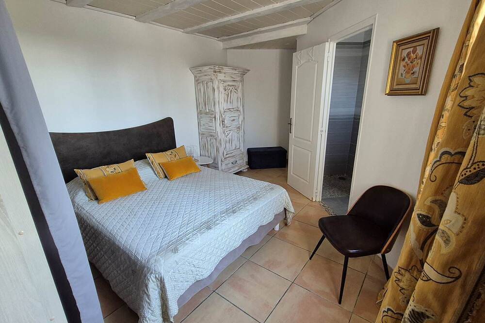 Appartement entier, Le mazet d'Eve (appartement) in Saint-Christol-lès-Alès, Région d'Alès
