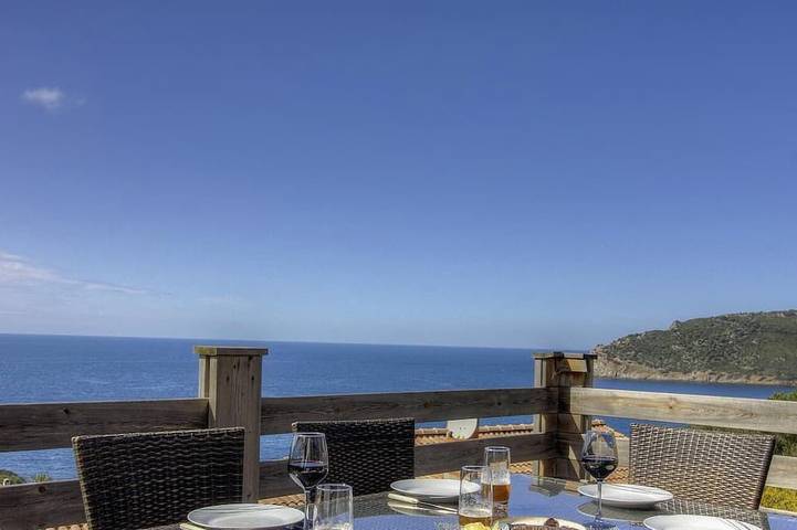 Location de vacances pour 6 personnes, avec Terrasse à Villanova