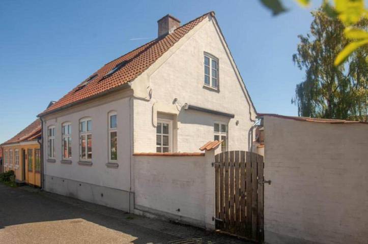 Feriehus for 6 personer, med Terrasse i Marstal