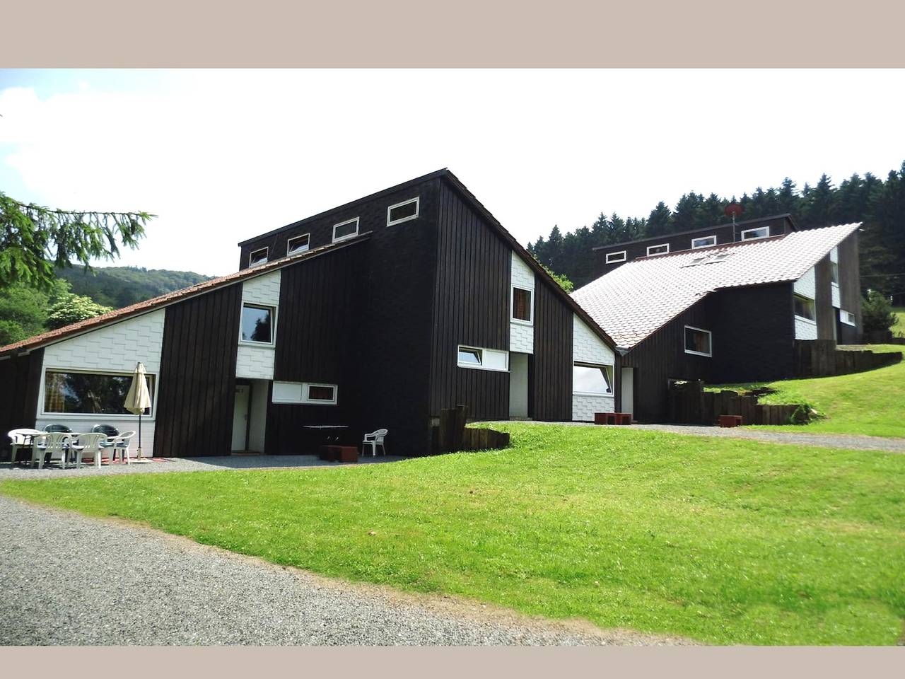 Cosy holiday home in the Hochsauerland with terrace at the edge of the forest in Bestwig, Hochsauerlandkreis