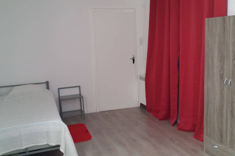Casa independiente de 2 dormitorios para 5 a 7 personas in Les Ponts-de-Cé, Angers region