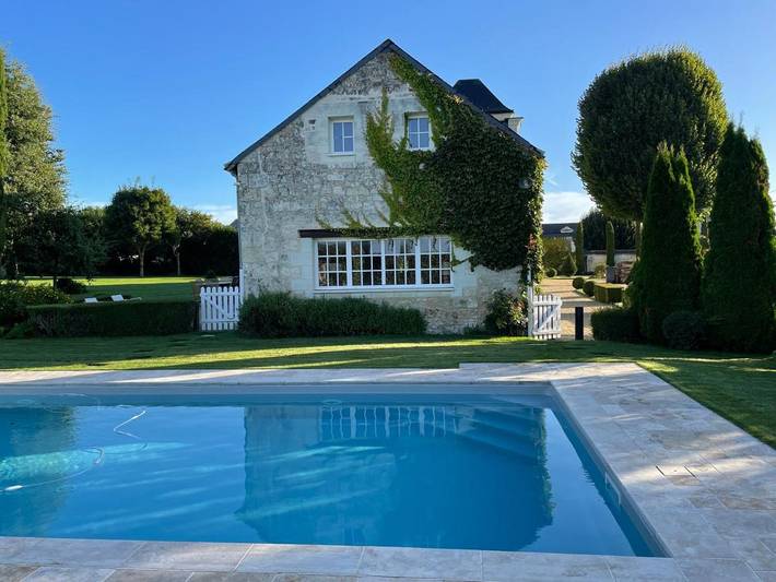 Location de vacances pour 8 personnes, avec piscine à Allonnes - 2