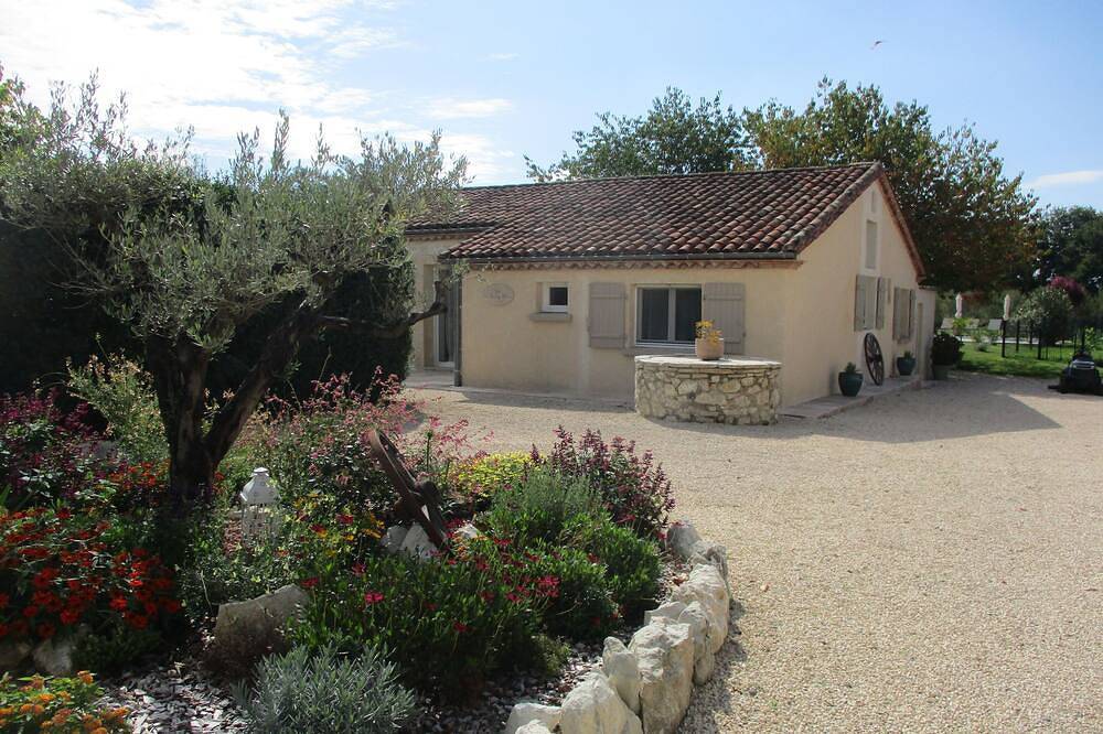 Le Mas de Flore in Saint-Georges, Quercy