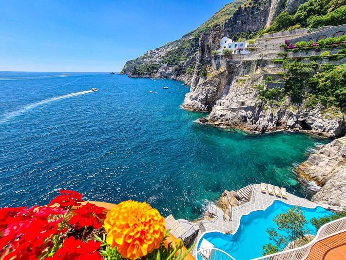 B&b per 3 persone, con panorama e piscina nonché terrazza e giardino a Furore