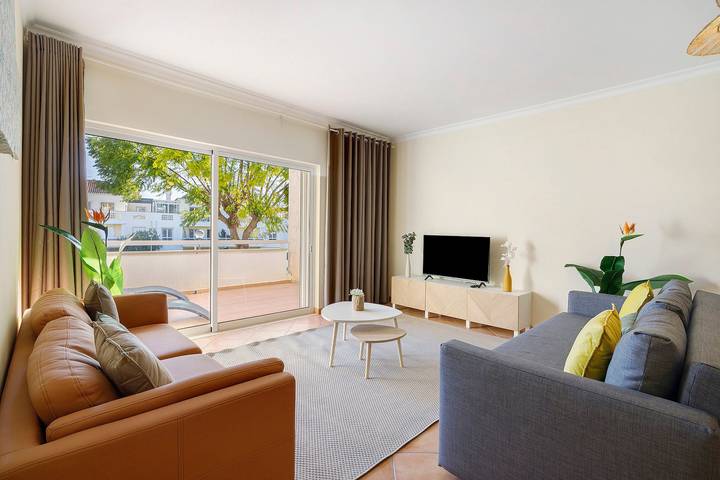 Ferienwohnung für 8 Personen, mit Balkon - 1