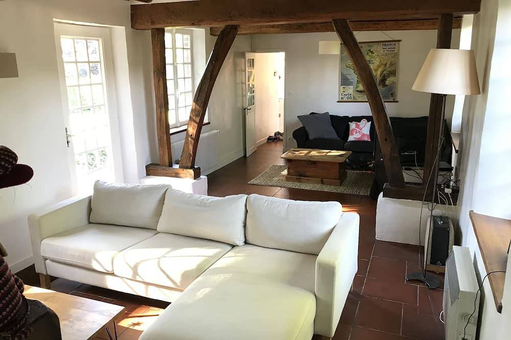 Charmante Maison Normande au cœur de la forêt in Bézancourt, Région de Dieppe